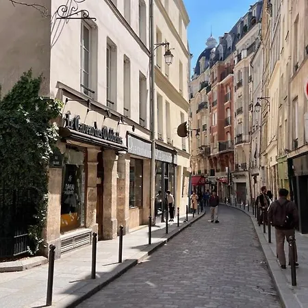 Apartment Tenderness At Notre Dame, Delacroix Paris